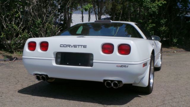 1991 White Chevrolet Corvette