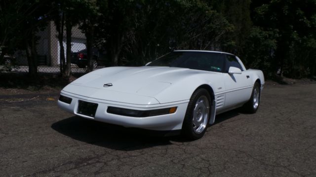 1991 White Chevrolet Corvette