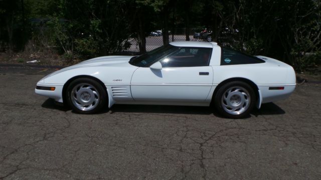 1991 White Chevrolet Corvette