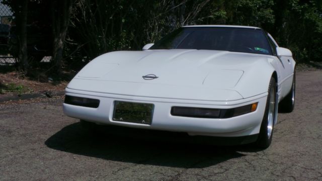 1991 White Chevrolet Corvette