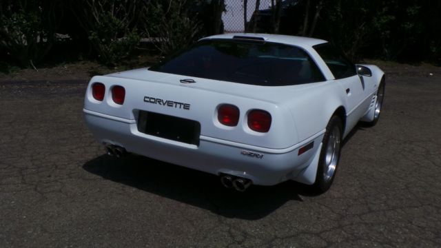 1991 White Chevrolet Corvette
