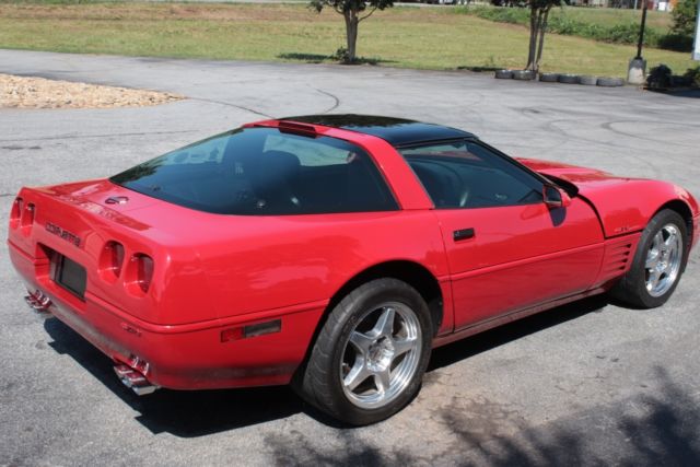 1991 Red Chevrolet Corvette Coupe