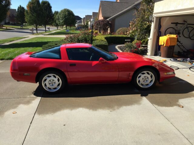 1991 Red Chevrolet Corvette Coupe