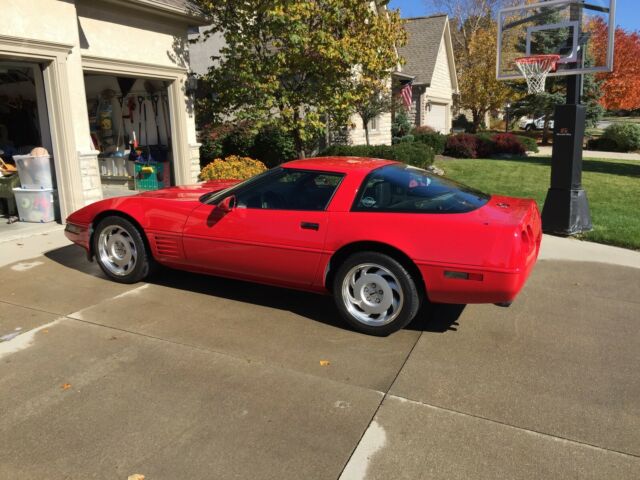 1991 Red Chevrolet Corvette Coupe