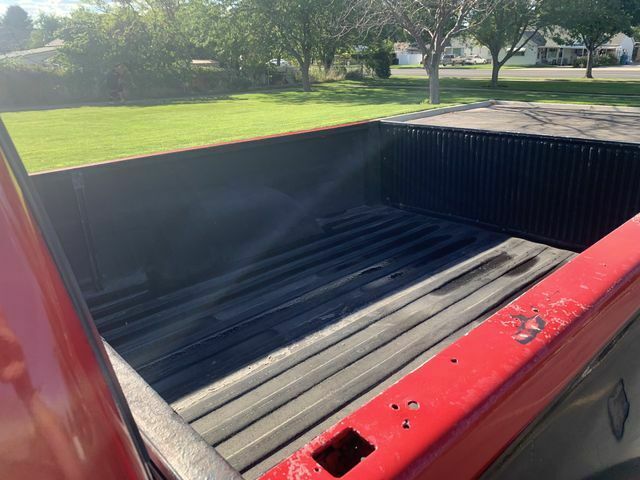 1991 Black Chevrolet GMT 400 --