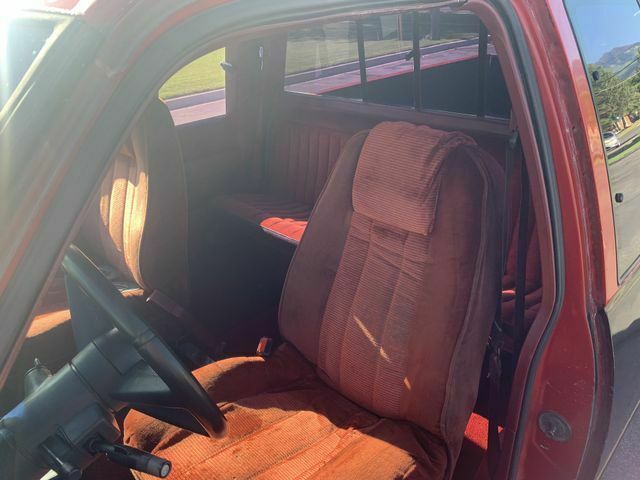 1991 Black Chevrolet GMT 400 --