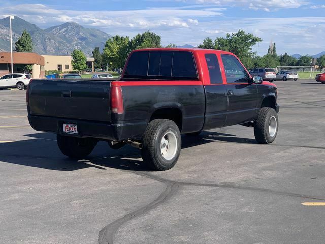 1991 Black Chevrolet GMT 400 --