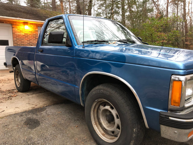 1991 Blue Chevrolet S-10 Truck