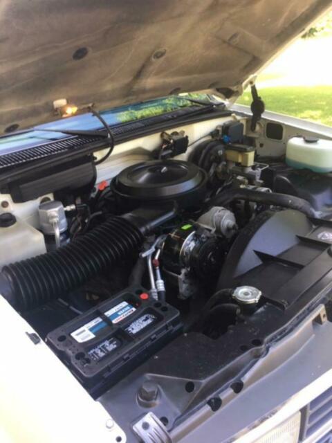 1991 White Chevrolet C/K Pickup 1500 Standard Cab Pickup