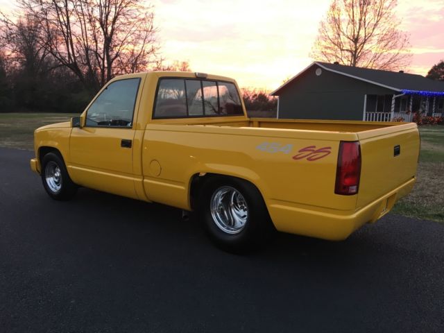 1991 Yellow Chevrolet C/K Pickup 1500 Cab & Chassis