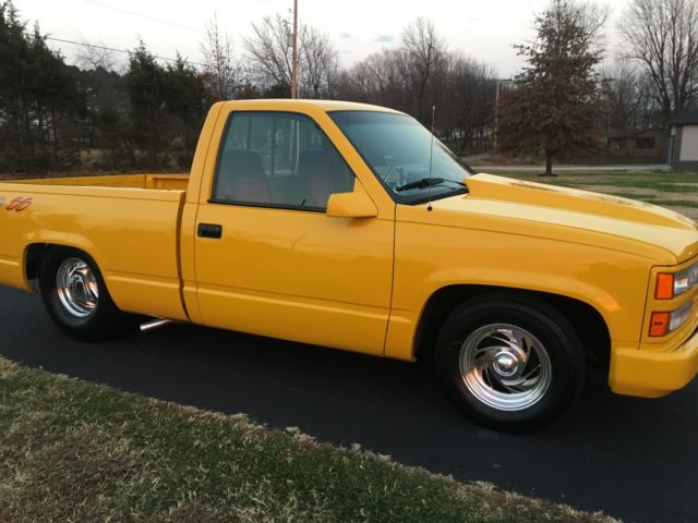 1991 Yellow Chevrolet C/K Pickup 1500 Cab & Chassis