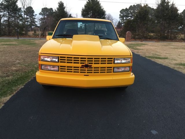 1991 Yellow Chevrolet C/K Pickup 1500 Cab & Chassis
