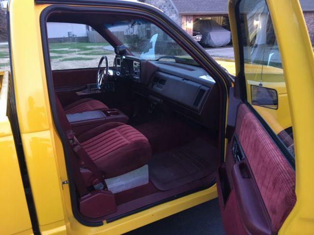 1991 Yellow Chevrolet C/K Pickup 1500 Cab & Chassis