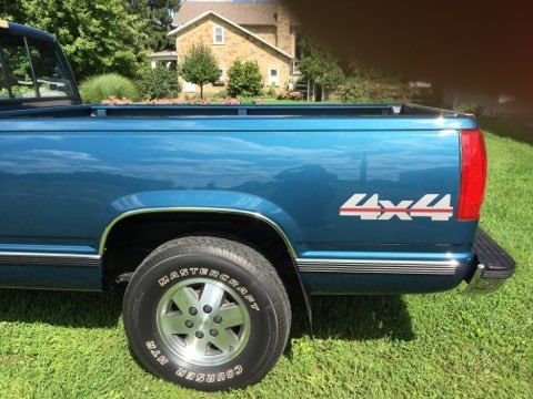 1991 Blue Chevrolet Silverado 1500 Standard Cab Pickup