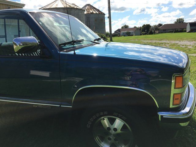 1991 Blue Chevrolet Silverado 1500 Standard Cab Pickup