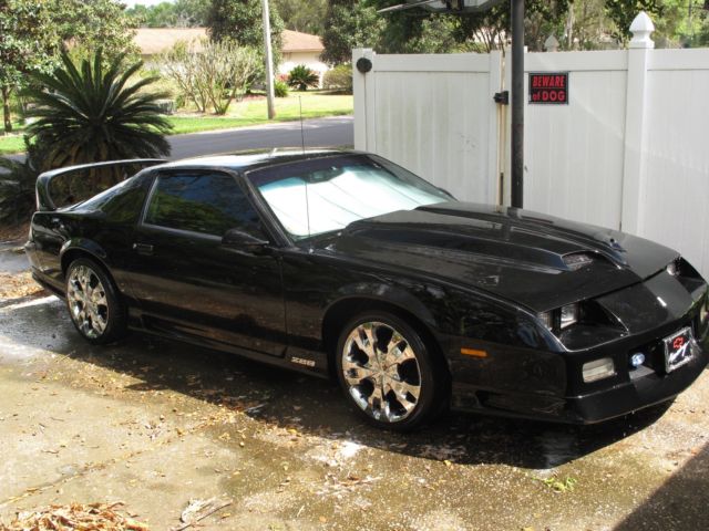 1991 Black Chevrolet Camaro Coupe