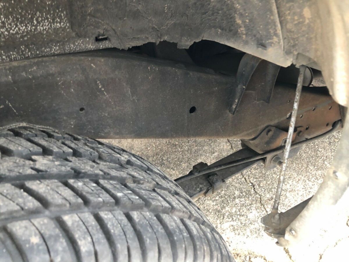 1991 White Chevrolet S-10 Square Body