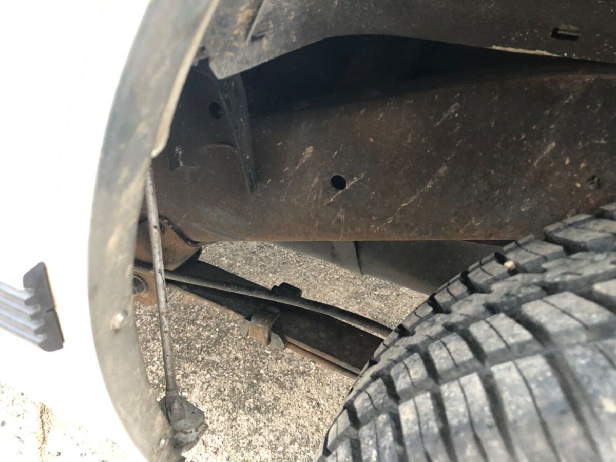 1991 White Chevrolet S-10 Square Body