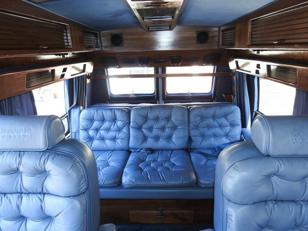 1991 White Chevrolet Other Extended Passenger Van