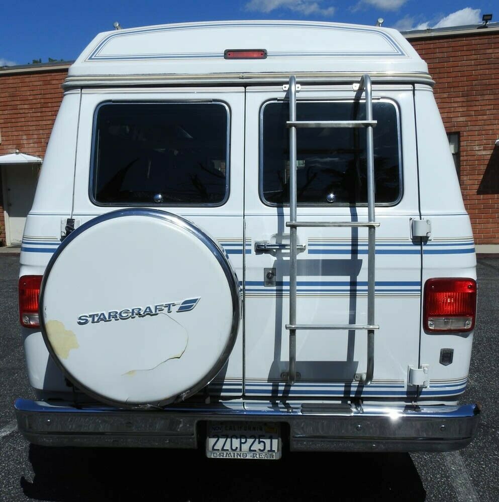 1991 White Chevrolet Other Extended Passenger Van