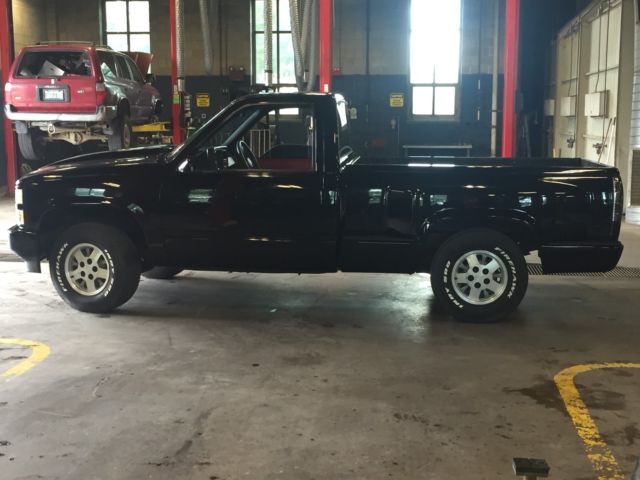 1991 Black Chevrolet C/K Pickup 1500 Standard Cab Pickup