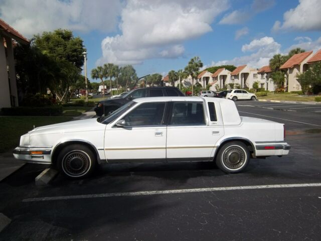 1991 White Chrysler Other