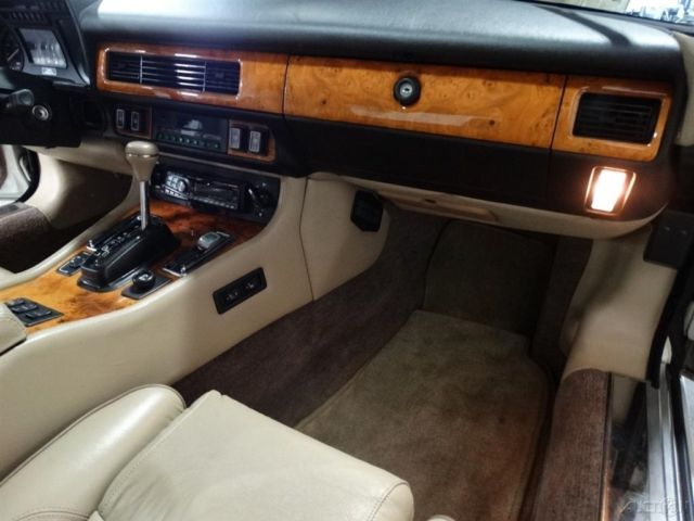 1991 White Jaguar XJ-Series