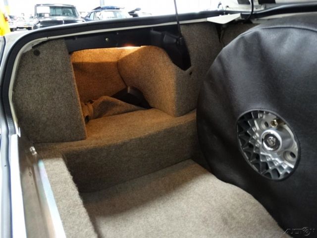 1991 White Jaguar XJ-Series