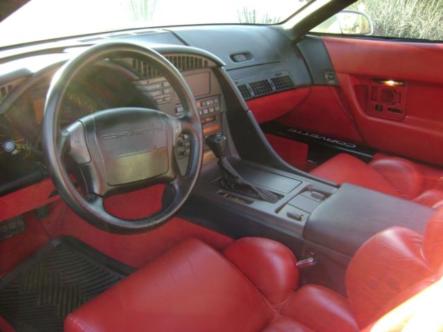 1991 White Chevrolet Corvette Coupe