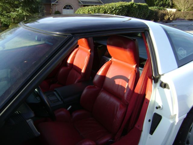 1991 White Chevrolet Corvette Coupe