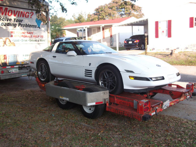 1991 White Chevrolet Corvette Coupe