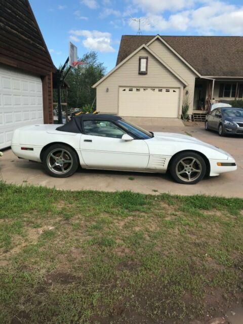 1991 White Chevrolet Corvette Convertible