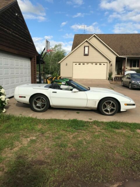 1991 White Chevrolet Corvette Convertible
