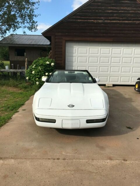 1991 White Chevrolet Corvette Convertible
