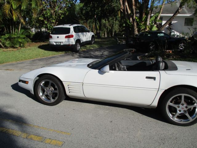 1991 White Chevrolet Corvette