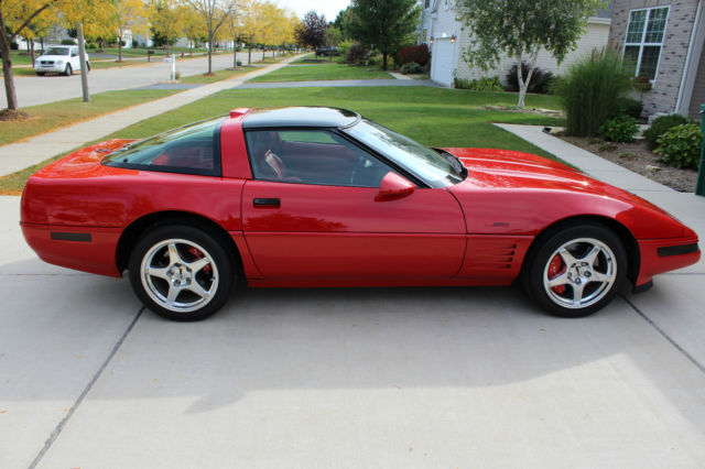 1991 Red Chevrolet Corvette Hatchback