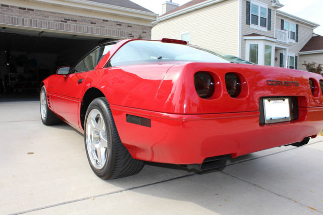 1991 Red Chevrolet Corvette Hatchback