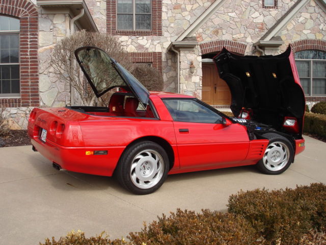 1991 Red Chevrolet Corvette Hatchback