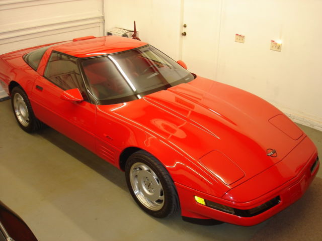 1991 Red Chevrolet Corvette Hatchback