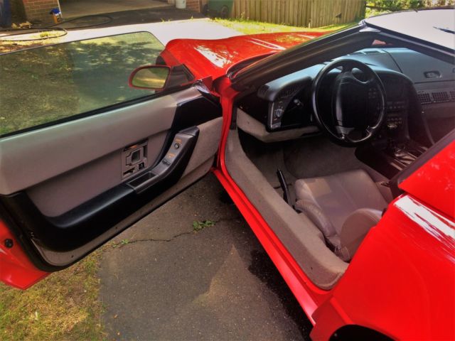 1991 White Chevrolet Corvette