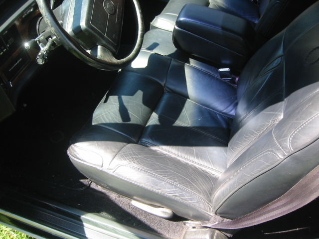 1991 White Cadillac DeVille Coupe