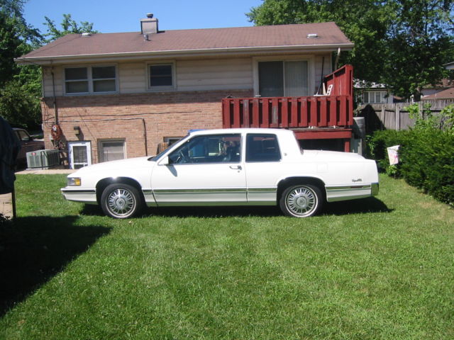 1991 White Cadillac DeVille Coupe