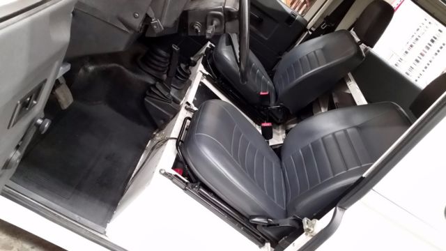 1991 White Land Rover Defender SUV