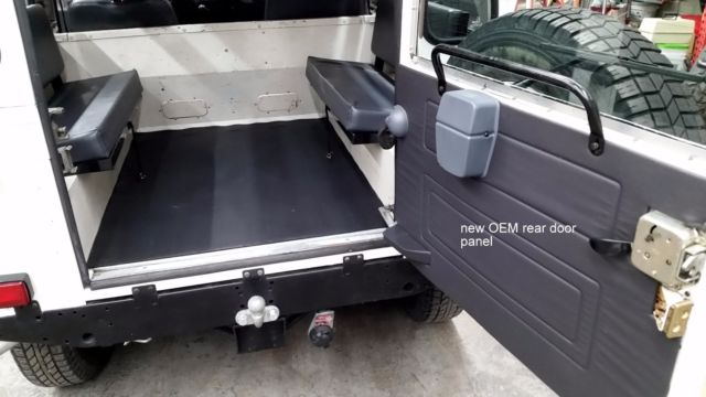 1991 White Land Rover Defender SUV