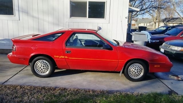 1991 WHITE Dodge Daytona Hatchback