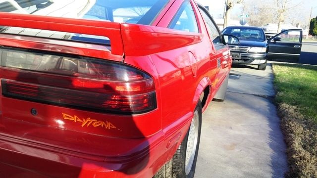 1991 WHITE Dodge Daytona Hatchback