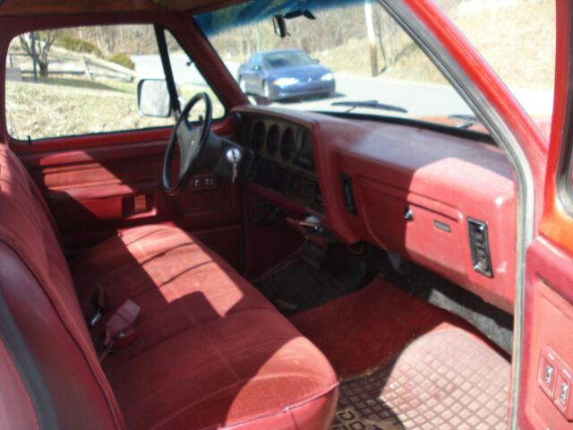1991 RED & WHITE Dodge Other Pickups Standard Cab Pickup