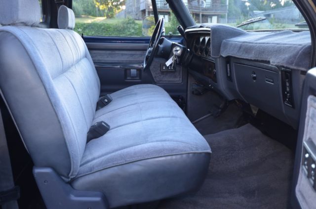 1991 Blue Dodge Ram 2500 Cab & Chassis