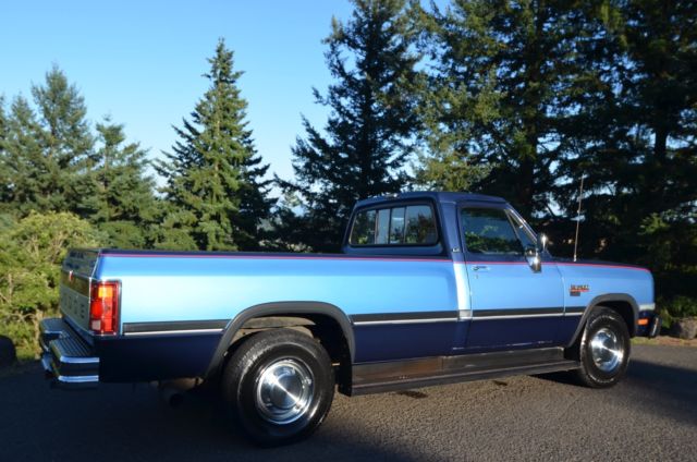 1991 Blue Dodge Ram 2500 Cab & Chassis