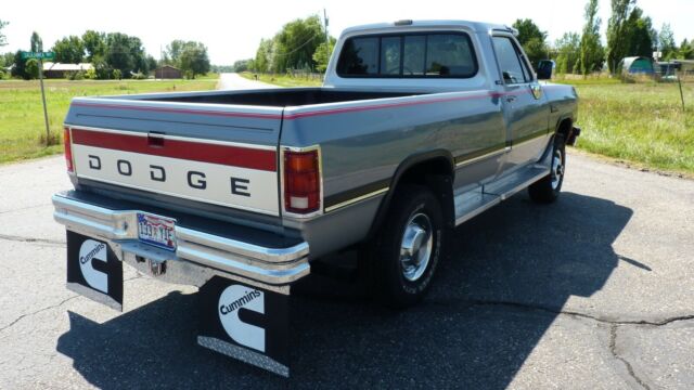 1991 Silver/Grey Dodge Ram 2500 Standard Cab Pickup